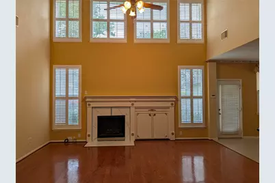 6018 Briar Hill Court, Sugar Land, TX 77479 - Photo 14