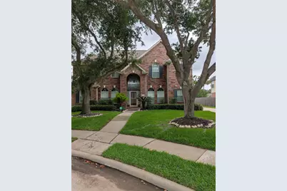 6018 Briar Hill Court, Sugar Land, TX 77479 - Photo 2