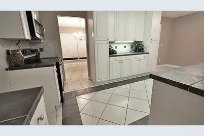 310 Gentilly Drive, Katy, TX 77450 - Photo 6