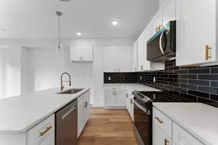8205 Carver Rd, Houston, TX 77088 - Photo 10