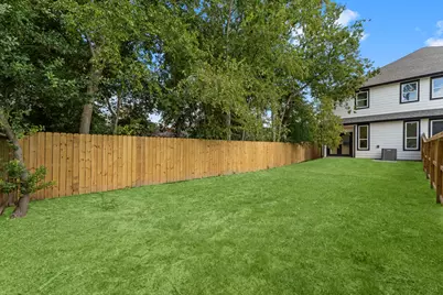 8205 Carver Road, Houston, TX 77088 - Photo 30