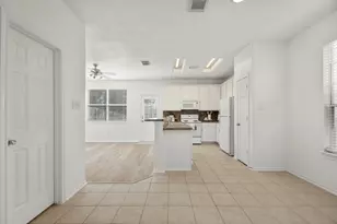 2911 Hackamore Hollow Ln, Houston, TX 77014 - Photo 8