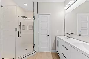 1425 Adkins Rd, Houston, TX 77055 - Photo 24