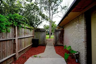 209 Dogwood St, Lake Jackson, TX 77566 - Photo 42