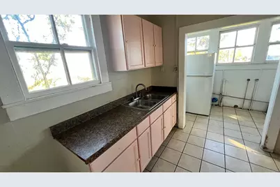 4310 Broadway Street, Galveston, TX 77550 - Photo 12