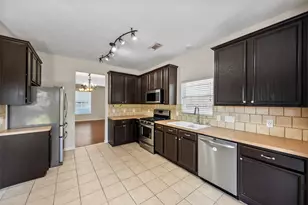12018 Piney Bend Dr, Tomball, TX 77375 - Photo 10