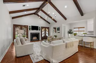 506 Briar Hill Dr, Houston, TX 77042 - Photo 16