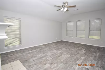 834 Chase View Drive, Bacliff, TX 77518 - Photo 4