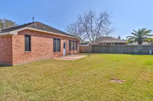 834 Chase View Dr, Bacliff, TX 77518 - Photo 34