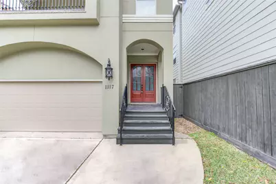 1117 W 18th Street, Houston, TX 77008 - Photo 2