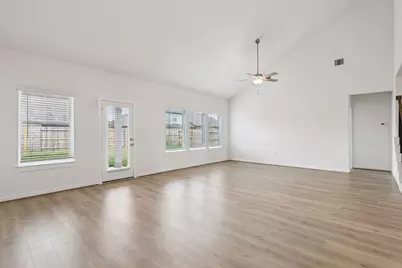 2547 Gray Gale Court, Baytown, TX 77523 - Photo 4