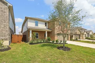 2547 Gray Gale Ct, Baytown, TX 77523 - Photo 2