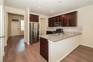 2518 Cold River Dr, Humble, TX 77396 - Photo 2