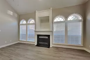 4606 Cashel Spring Dr, Houston, TX 77069 - Photo 2