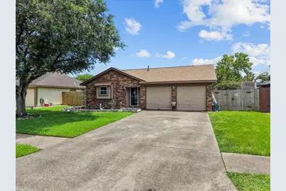 11734 Alamo Dr, La Porte, TX 77571 - Photo 2