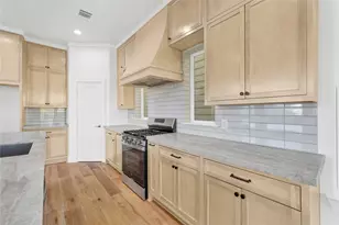5439 Darling St, Houston, TX 77007 - Photo 14