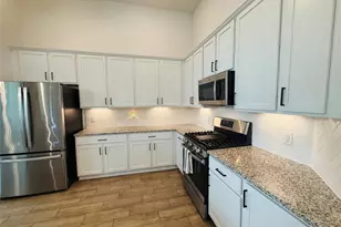 439 S Amherst Dr, West Columbia, TX 77486 - Photo 14
