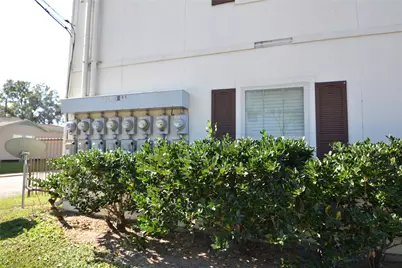 304 Dell Court #7, Houston, TX 77009 - Photo 2