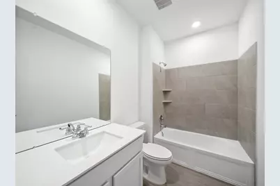 826 Ridgewood Cliffs Court, Willis, TX 77378 - Photo 4