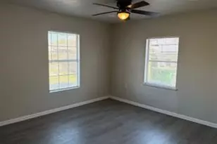 5406 Lyndhurst Dr, Houston, TX 77033 - Photo 12