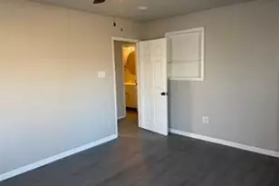 5406 Lyndhurst Dr, Houston, TX 77033 - Photo 12