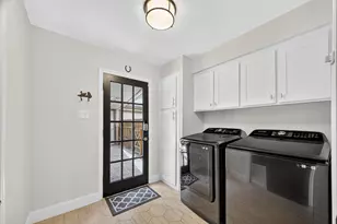 11103 Holly Springs Dr, Houston, TX 77042 - Photo 20