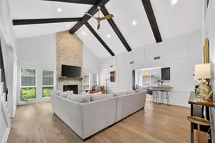 11103 Holly Springs Dr, Houston, TX 77042 - Photo 6