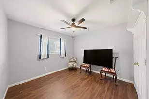 5330 Chasewood Dr, Bacliff, TX 77518 - Photo 20