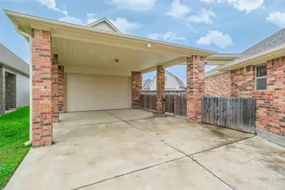 6811 Gonzales Point, Manvel, TX 77578 - Photo 4