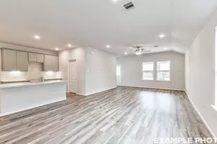 107 Sabinal Ln, Dayton, TX 77535 - Photo 14