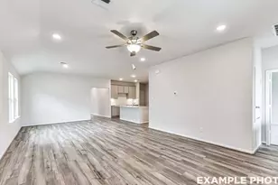 107 Sabinal Ln, Dayton, TX 77535 - Photo 4