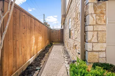 6703 Highclere Manor Lane, Houston, TX 77055 - Photo 4