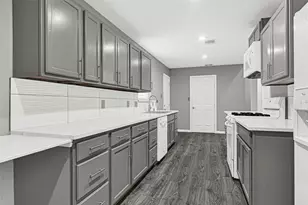 13003 Frank Ln, Stafford, TX 77477 - Photo 14