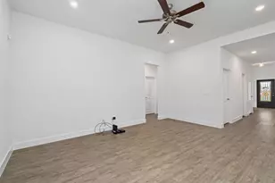 906 Golden Willow, Conroe, TX 77304 - Photo 14