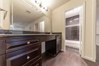 9323 Pagewood Lane, Houston, TX 77063 - Photo 18