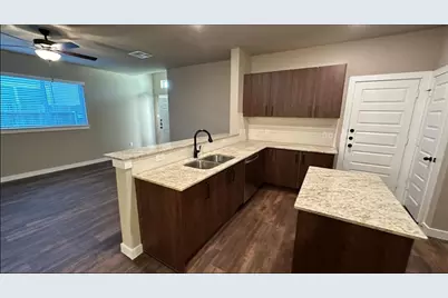 9740-9744 Grosbeak Lane, Magnolia, TX 77354 - Photo 6