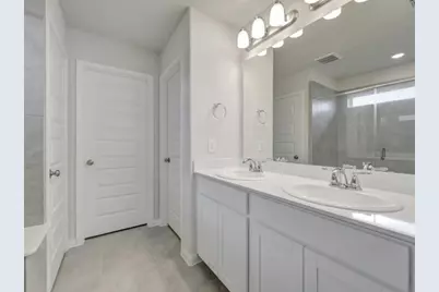 18564 Meadow Point Lane, Conroe, TX 77316 - Photo 16