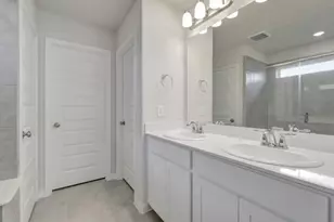 18564 Meadow Point Ln, Conroe, TX 77316 - Photo 16
