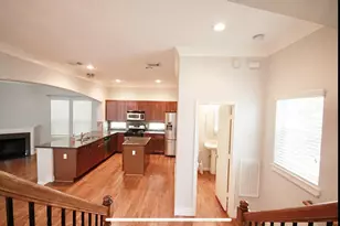 920 W 26th St, Houston, TX 77008 - Photo 12