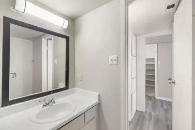 11715 S Glen Drive #721-1, Houston, TX 77099 - Photo 4