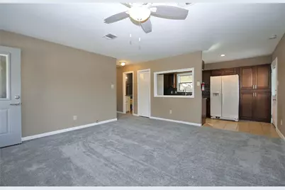 6611 Wayne Johnson Avenue, Hitchcock, TX 77563 - Photo 4