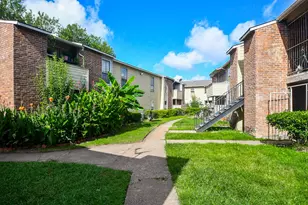 10603 S Wilcrest Dr, Houston, TX 77099 - Photo 32