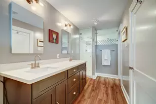 1754 Hawthorne St, Houston, TX 77098 - Photo 16
