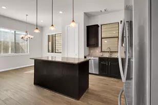 9405 Blalock Tree Ct, Houston, TX 77080 - Photo 10