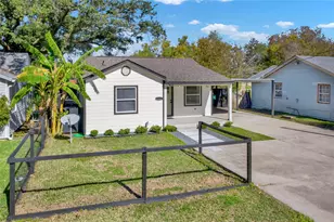3204 Hoover St, La Marque, TX 77568 - Photo 1