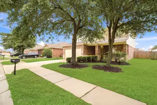 8306 Littlehip Hawthorn Dr, Baytown, TX 77523 - Photo 34