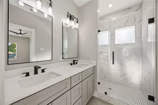 5827 Polly St, Houston, TX 77016 - Photo 18