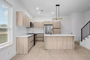 105 Tolima Dove St, Houston, TX 77018 - Photo 10