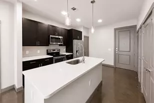 1111 N Durham Dr, Houston, TX 77008 - Photo 4