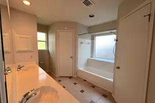 9510 Strawgrass Dr, Houston, TX 77064 - Photo 12
